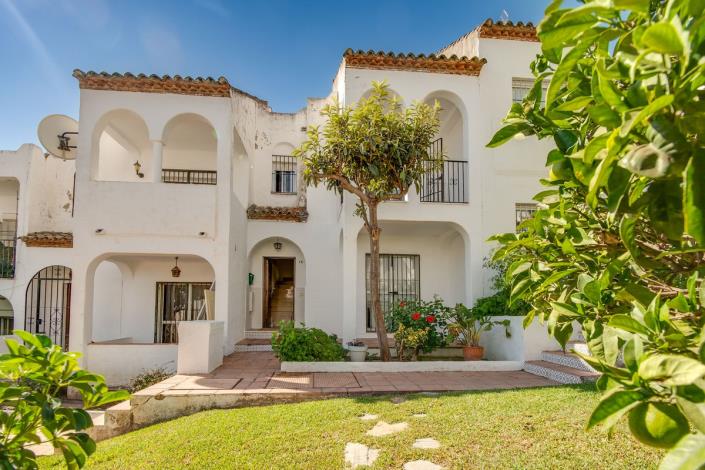 Image No.17-3 Bed Townhouse for sale