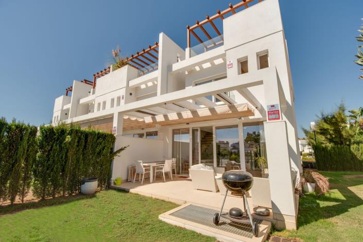 Image No.29-4 Bed Townhouse for sale