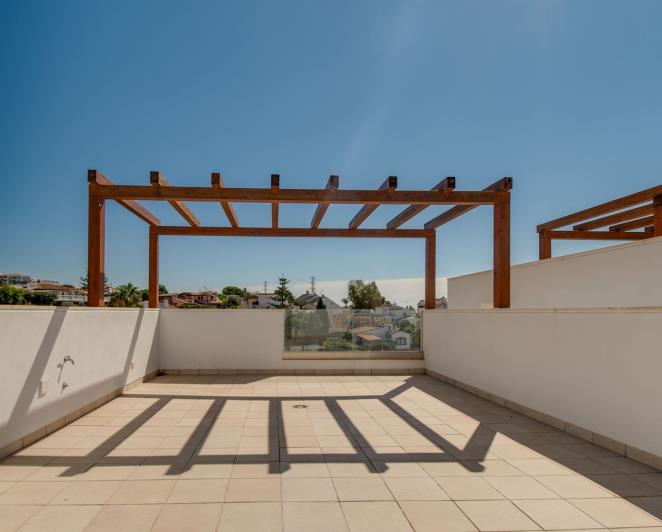 Image No.6-4 Bed Townhouse for sale