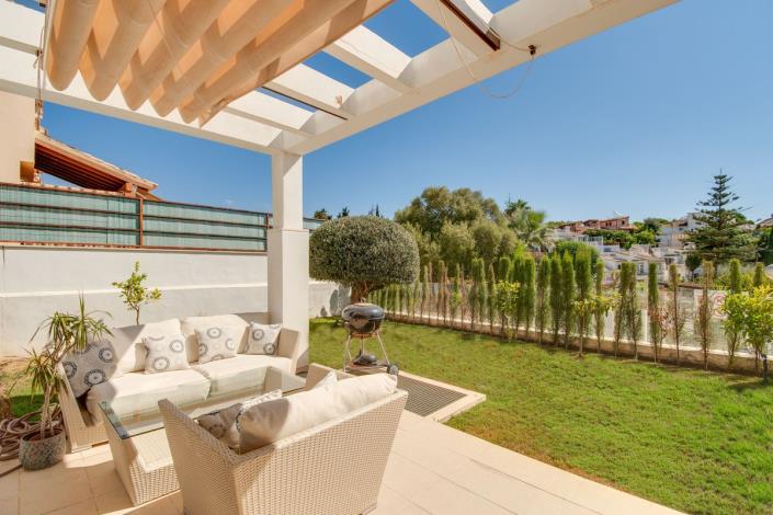 Image No.14-4 Bed Townhouse for sale