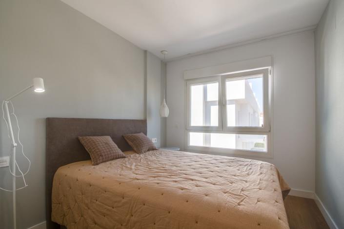 Image No.20-4 Bed Townhouse for sale