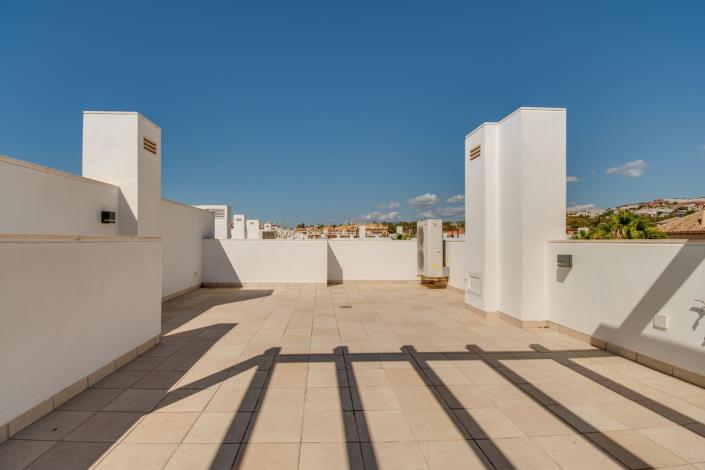 Image No.28-4 Bed Townhouse for sale