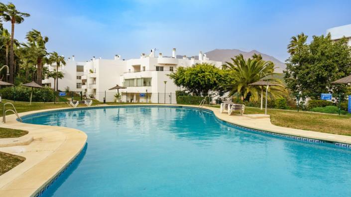 Image No.1-Appartement de 2 chambres à vendre à Estepona