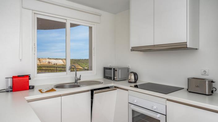 Image No.9-2 Bed Apartment for sale