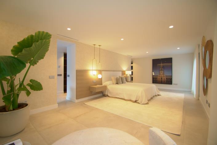 Image No.15-5 Bed Villa for sale