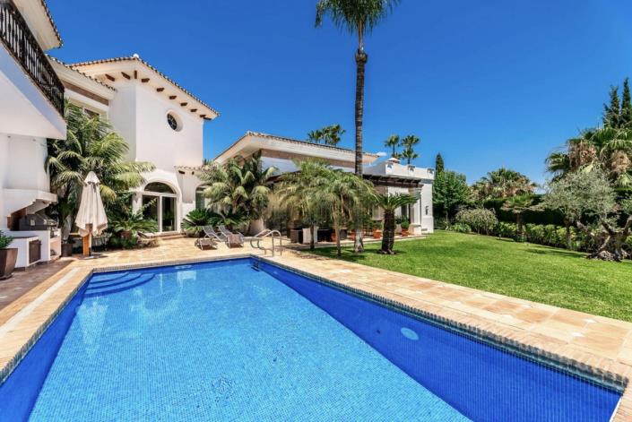 Image No.1-5 Bed Villa for sale