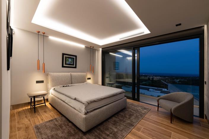 Image No.4-6 Bed Villa for sale