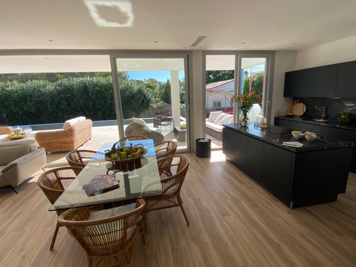 Image No.18-5 Bed Villa for sale