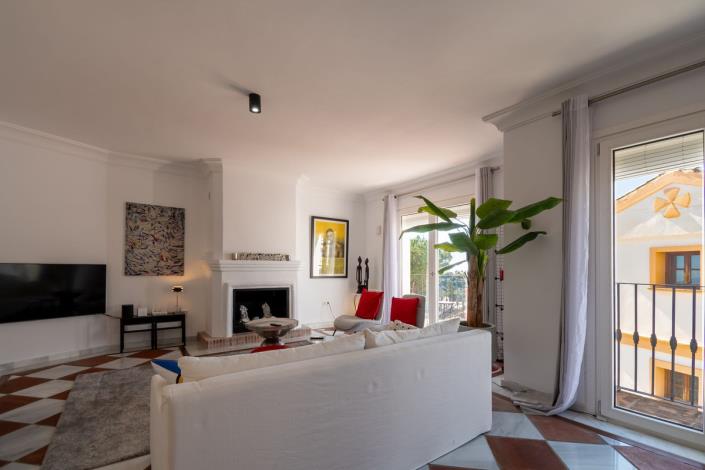 Image No.22-3 Bed Townhouse for sale