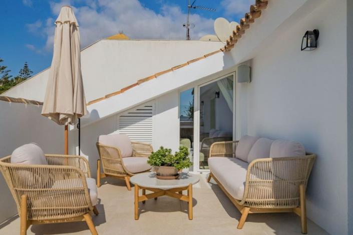 Image No.3-Duplex de 5 chambres à vendre à Golden Mile