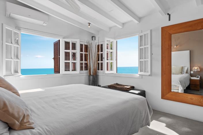 Image No.18-3 Bed Townhouse for sale