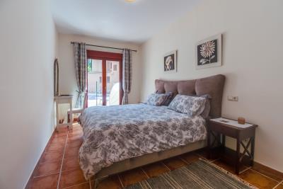 15-11d12f2f454f2f5e9b981fdd8b901d51