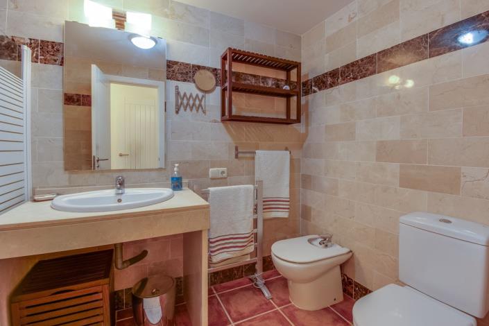 Image No.17-2 Bed Apartment for sale