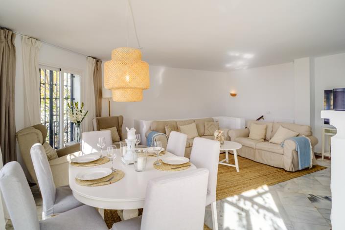 Image No.24-3 Bed Townhouse for sale