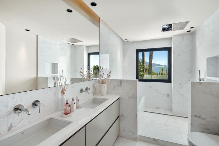 Image No.19-6 Bed Villa for sale