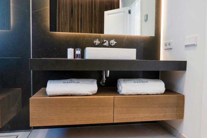 Image No.60-6 Bed Villa for sale