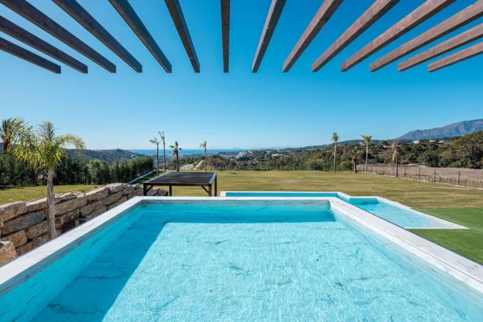 Image No.3-5 Bed Villa for sale