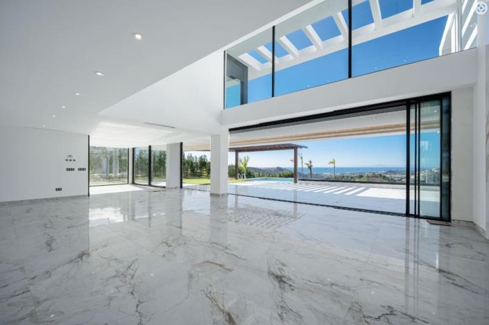 Image No.4-5 Bed Villa for sale