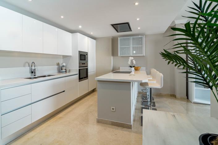 Image No.5-4 Bed Townhouse for sale