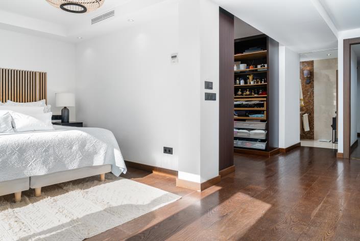 Image No.30-6 Bed Villa for sale