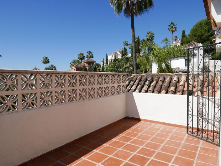 Image No.6-4 Bed Villa for sale