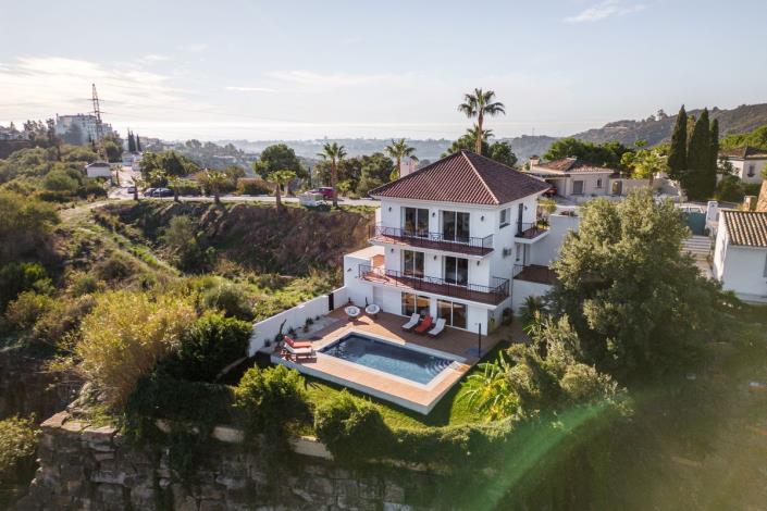 Image No.1-Villa de 3 chambres à vendre à Estepona