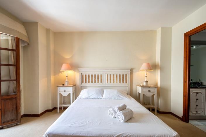 Image No.17-3 Bed Townhouse for sale