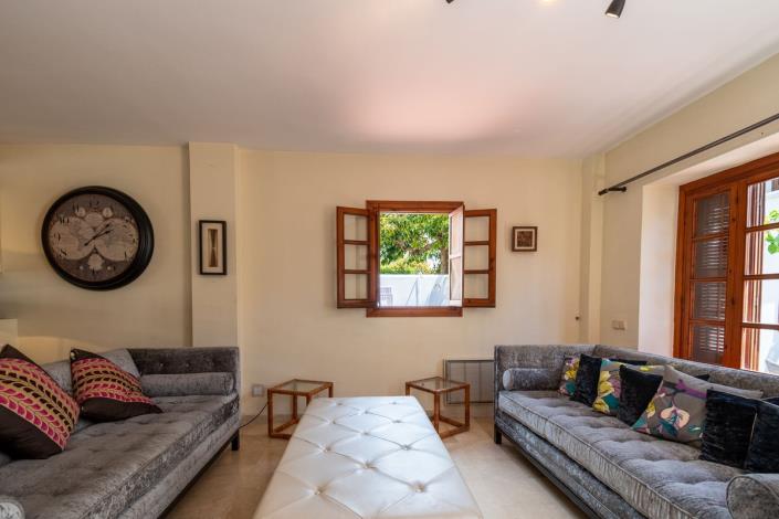 Image No.28-3 Bed Townhouse for sale