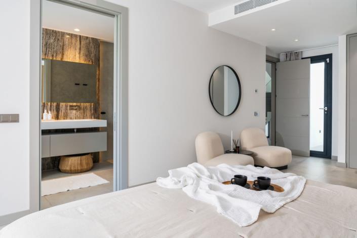 Image No.26-5 Bed Villa for sale