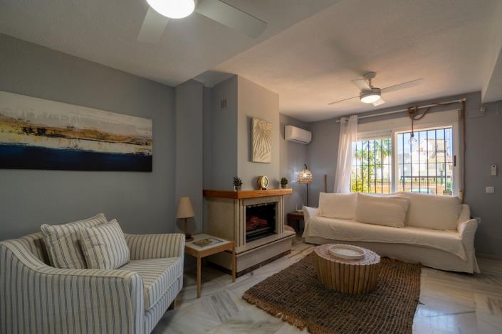 Image No.4-4 Bed Townhouse for sale