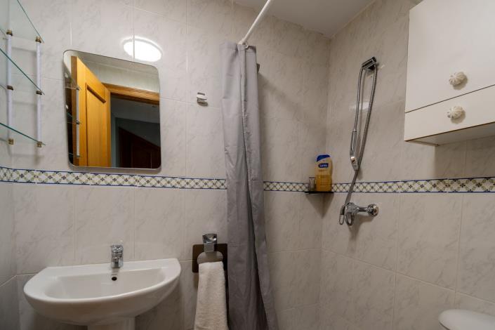 Image No.11-4 Bed Townhouse for sale