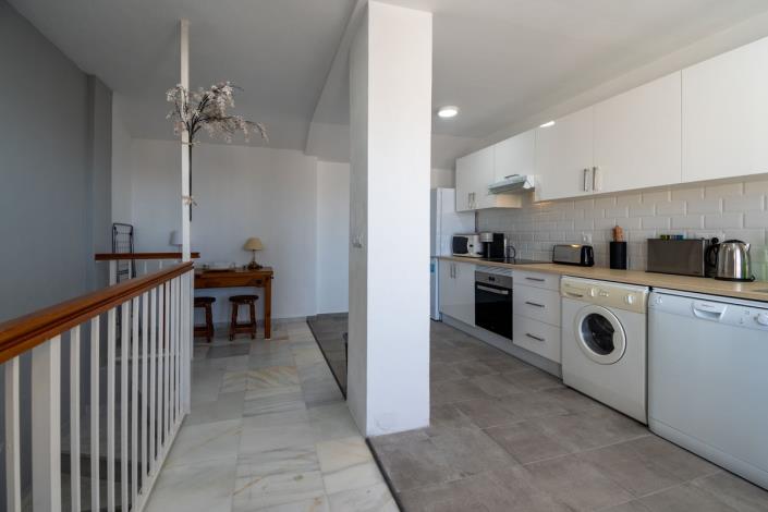 Image No.19-4 Bed Townhouse for sale