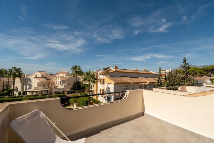 Image No.20-4 Bed Townhouse for sale