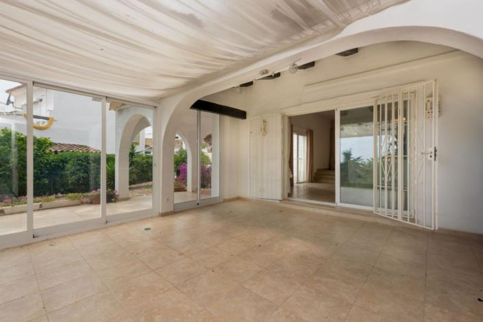 Image No.19-3 Bed Villa / Detached for sale