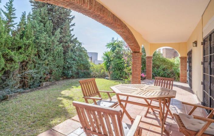 Image No.4-Villa / Détaché de 3 chambres à vendre à Calahonda