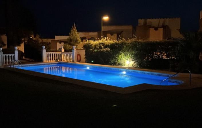 Image No.8-Villa / Détaché de 3 chambres à vendre à Calahonda