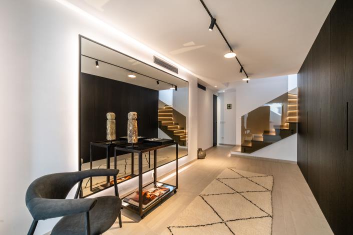 Image No.8-4 Bed Townhouse for sale