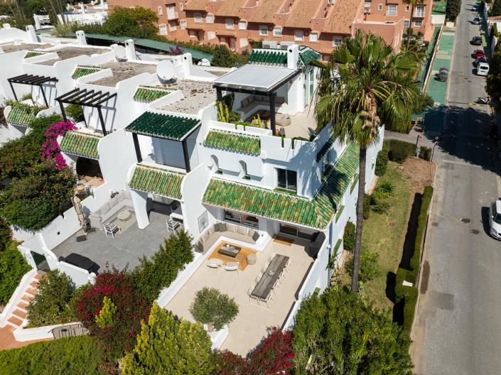 Image No.1-Maison de ville de 4 chambres à vendre à Nueva Andalucia
