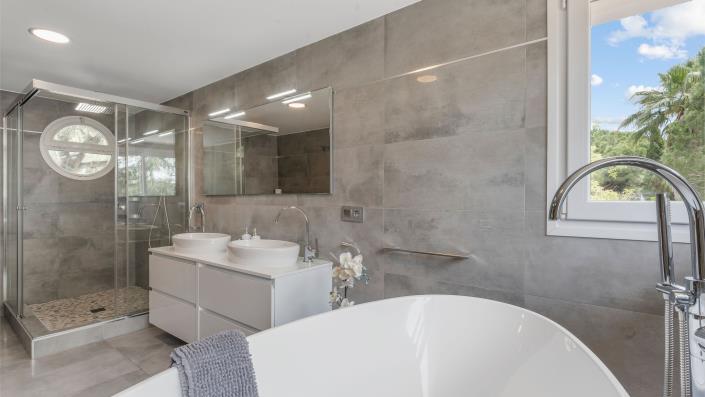 Image No.41-7 Bed Villa for sale