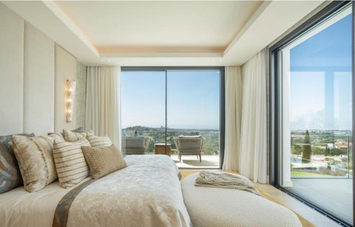 Image No.20-Villa for sale