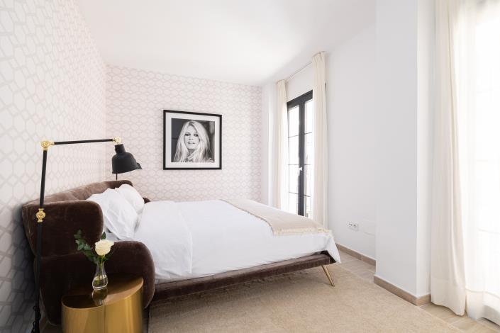 Image No.12-3 Bed Townhouse for sale