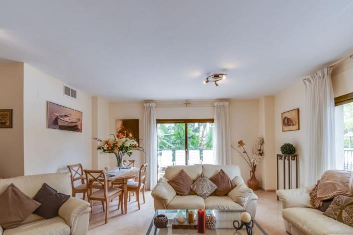 Image No.20-2 Bed Apartment for sale