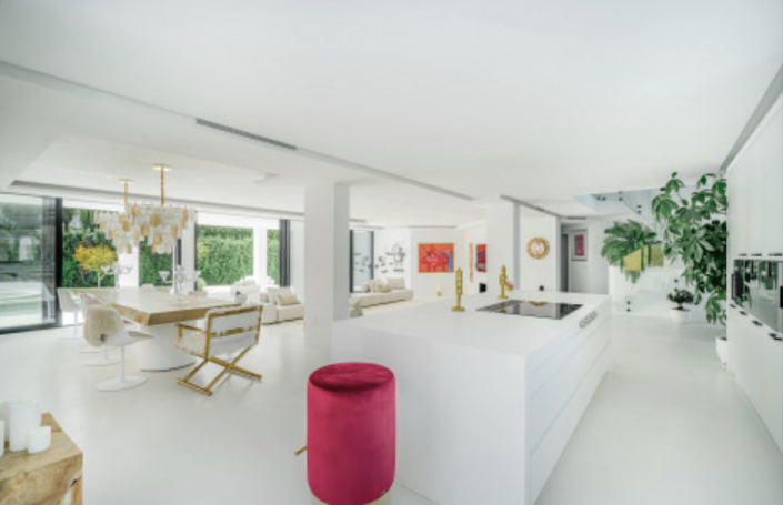 Image No.6-4 Bed Villa / Detached for sale