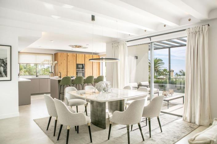 Image No.9-5 Bed Villa for sale