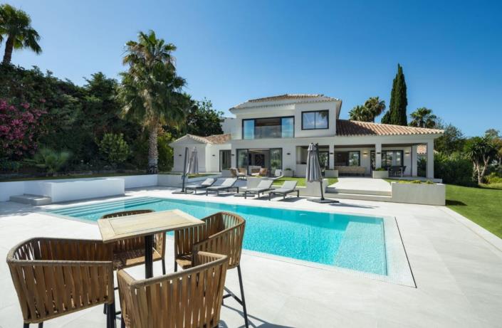 Image No.2-5 Bed Villa for sale