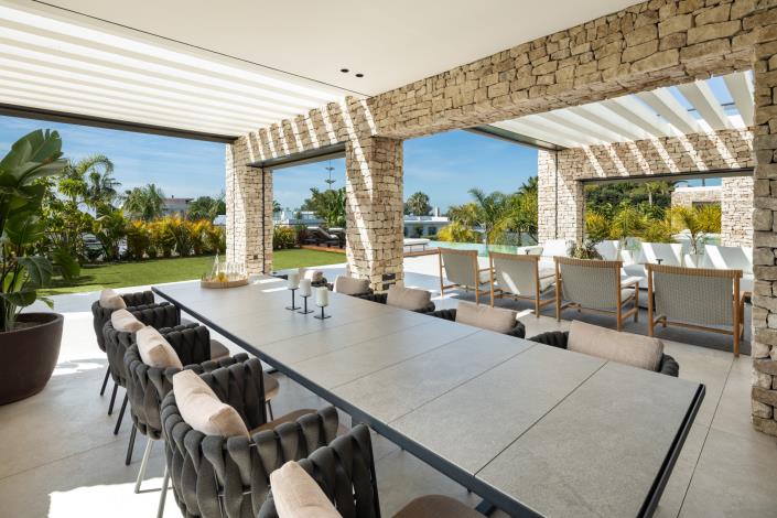 Image No.10-5 Bed Villa for sale