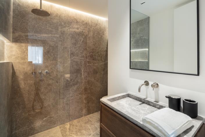 Image No.22-3 Bed Apartment for sale