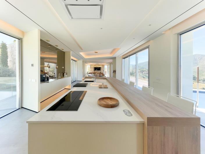 Image No.5-5 Bed Villa for sale