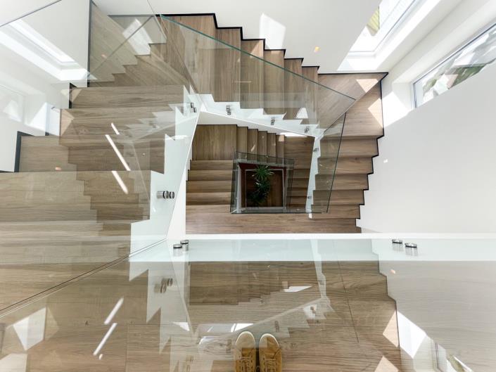 Image No.29-5 Bed Villa for sale