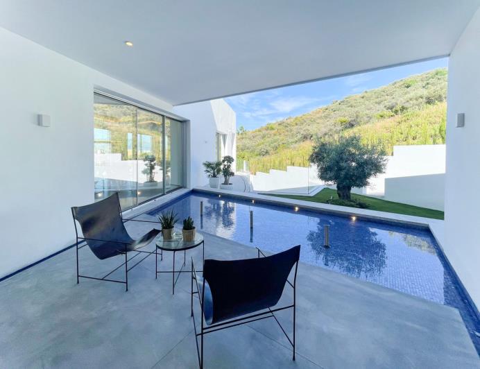 Image No.49-5 Bed Villa for sale